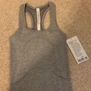 Lululemon gray tank top